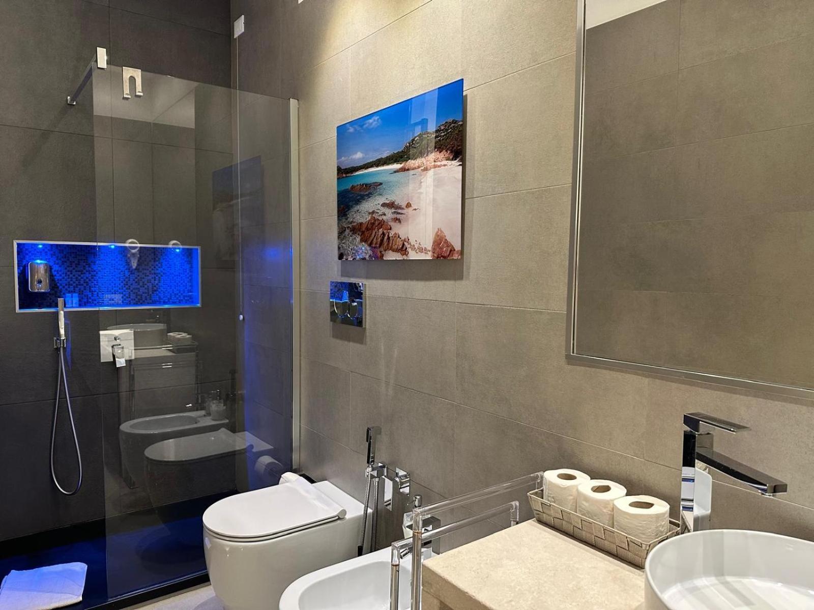 Ceo Luxury Suite Di Кальяри Экстерьер фото